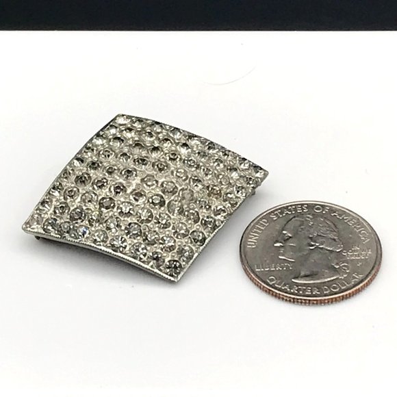 Glitz and Glam Vintage Brooch, Silver Tone Diamond Shape Pin - Picture 4 of 4